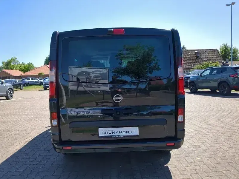 Gebraucht Nissan Primastar Tekna 150 PS (110 kW) 2025 Schwarz (midnightschwarz) Van / Kleinbus