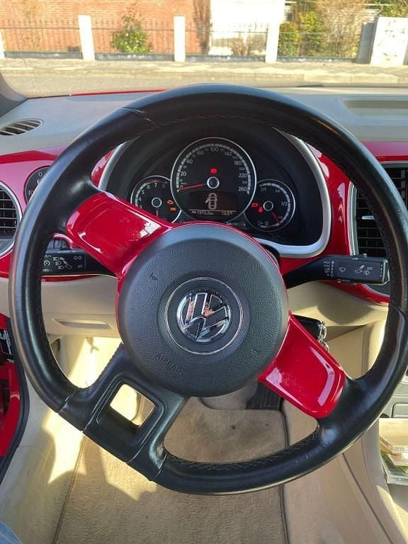 Gebraucht VW Beetle S 105 PS (77 kW) 2013 Rot Kleinwagen