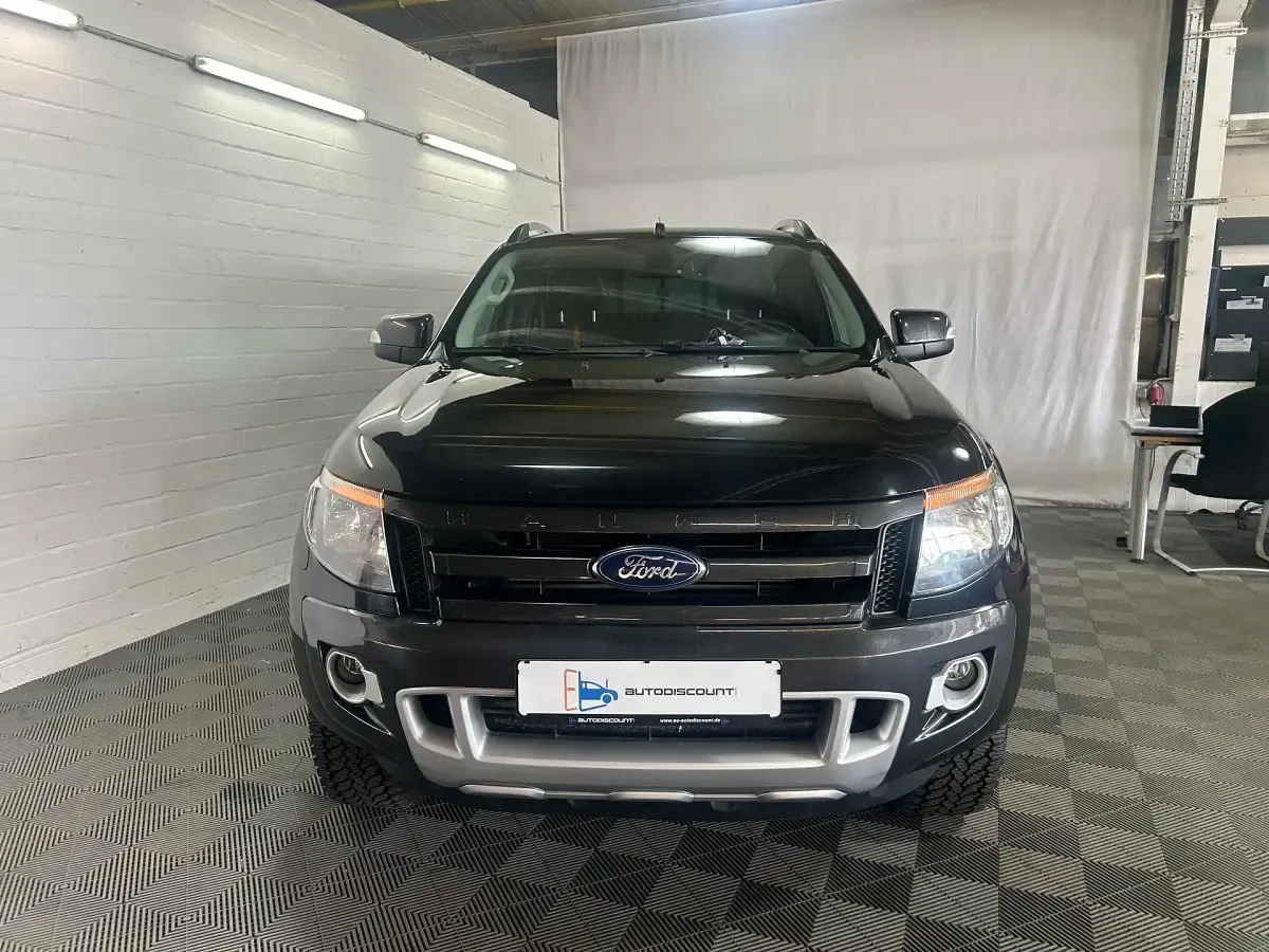 Gebraucht Ford Ranger Wildtrack 200 PS (147 kW) 2015 Pantherschwarz metallic Pickup