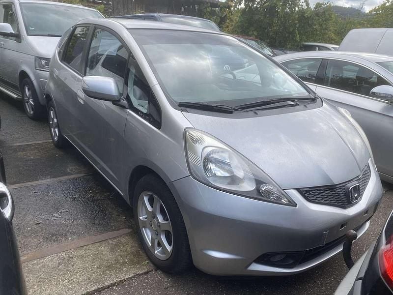Gebraucht Honda Jazz Comfort 99 PS (72 kW) 2011 Silber Kleinwagen
