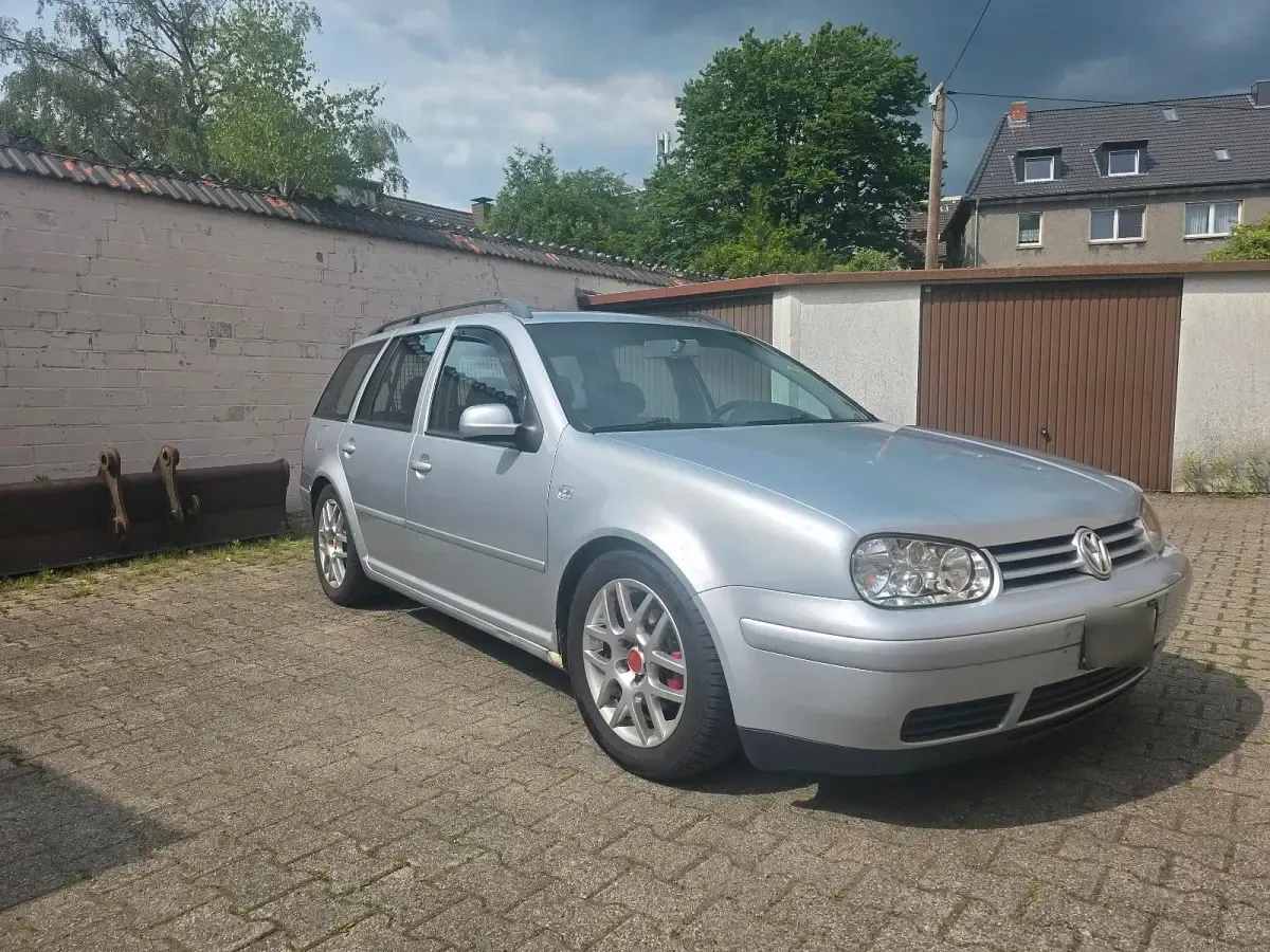 Gebraucht VW Golf IV 101 PS (74 kW) 2005 Silber Kombi