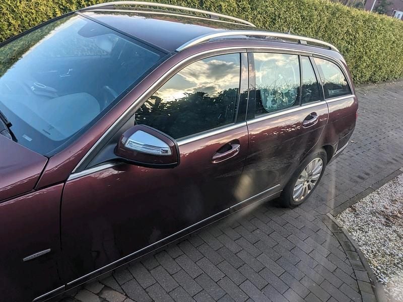 Gebraucht Mercedes C200 184 PS (135 kW) 2007 Rot Kombi