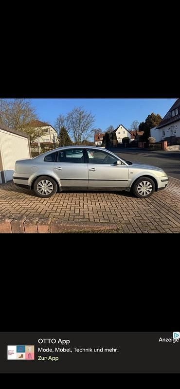 Gebraucht VW Passat 102 PS (75 kW) 2001 Silber Limousine