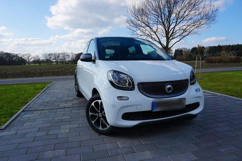 Usata Smart ForFour Prime 90 CV (66 kW) 2017 Bianco Utilitaria