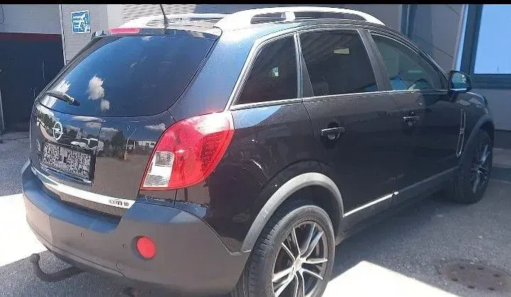 Gebraucht Opel Antara 163 PS (119 kW) 2013 Schwarz SUV