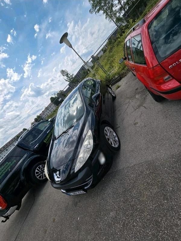 Gebraucht Peugeot 308 130 PS (95 kW) 2009 Schwarz Limousine