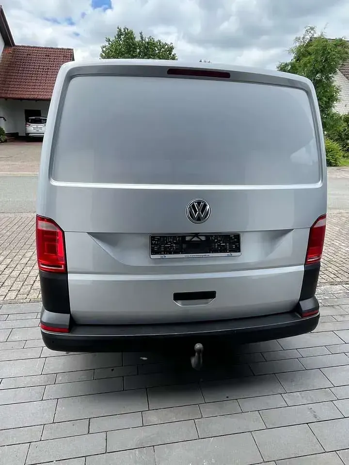 Gebraucht VW Transporter 114 PS (83 kW) 2019 Reflexsilber metallic Van