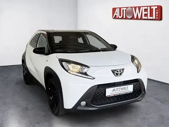 Gebraucht Toyota Aygo X X-Black 72 PS (52 kW) 2024 Schwarz SUV