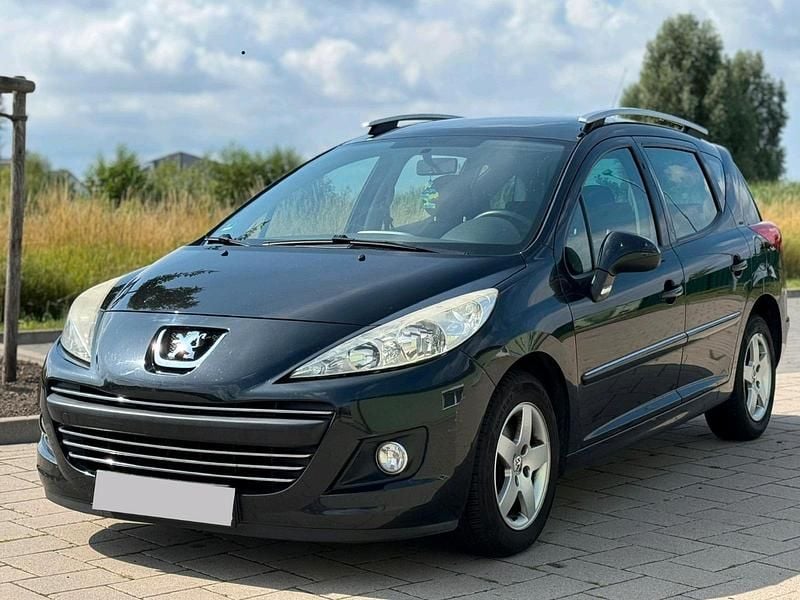 Schwarz Gebraucht 2011 Peugeot 207 Kombi | 1.800 € - Bild 1/4