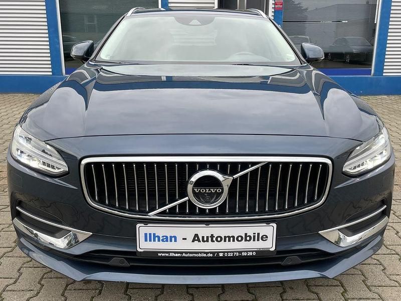 Gebraucht Volvo V90 Inscription 250 PS (183 kW) 2018 Denim blue Kombi