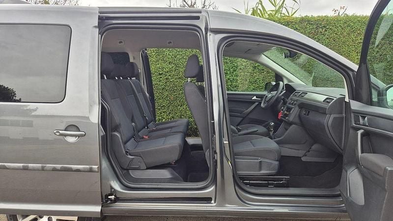 Usata VW Caddy 125 CV (91 kW) 2017 Grigio Monovolume