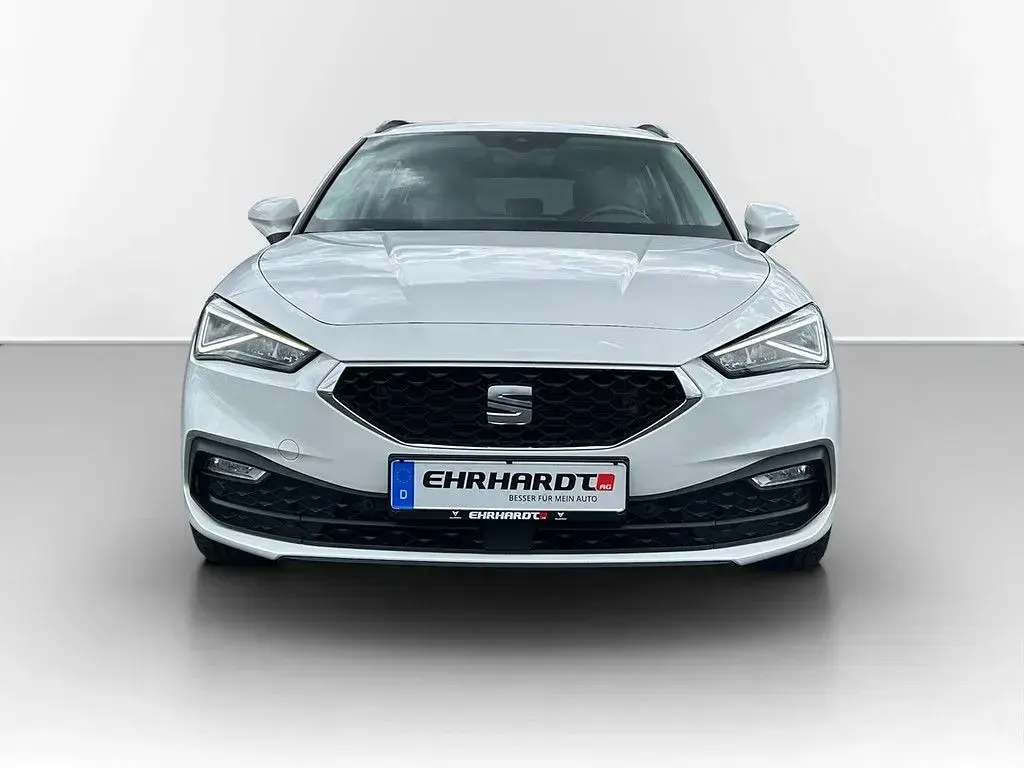 Gebraucht Seat Leon Style 150 PS (110 kW) 2022 Weiß Limousine