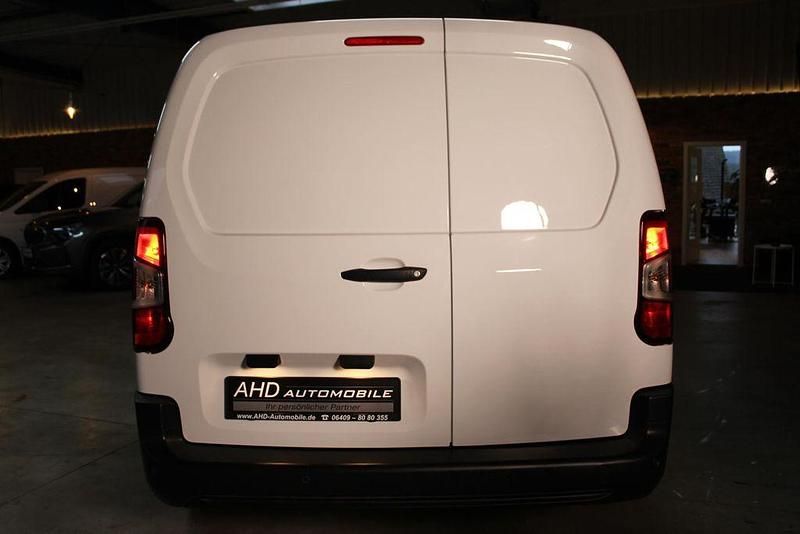 Gebraucht Peugeot E-Partner Premium 100 kW (136 PS) 2023 Weiß Van / Kleinbus