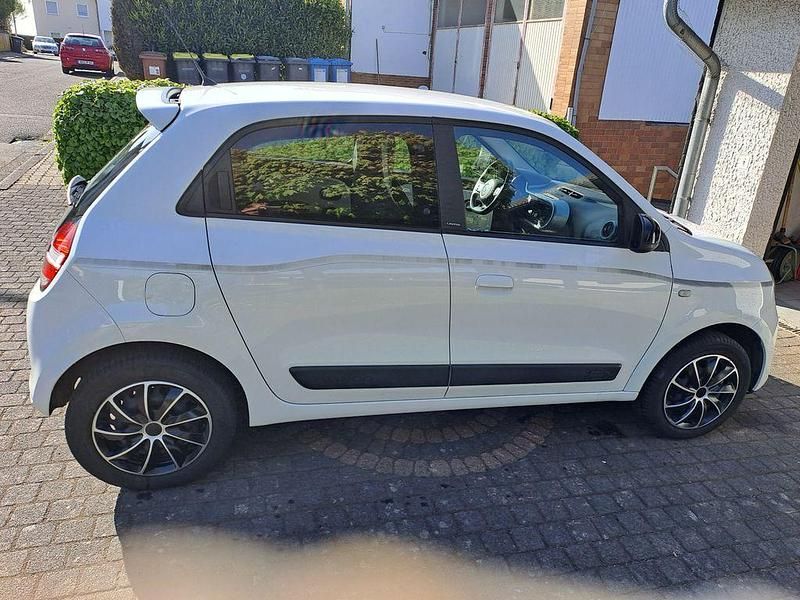 Gebraucht Renault Twingo LIMITED 71 PS (52 kW) 2018 Weiß Kleinwagen