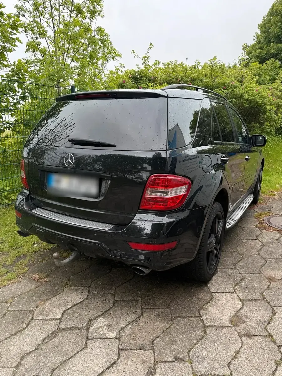Gebraucht Mercedes ML350 AMG 224 PS (164 kW) 2010 Schwarz SUV