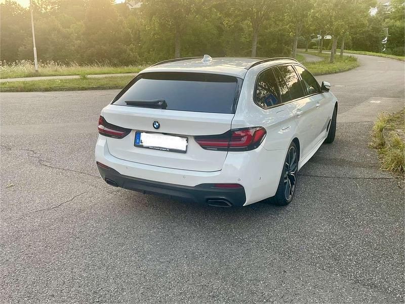 Gebraucht BMW 540 M Sport 340 PS (250 kW) 2021 Weiß Kombi