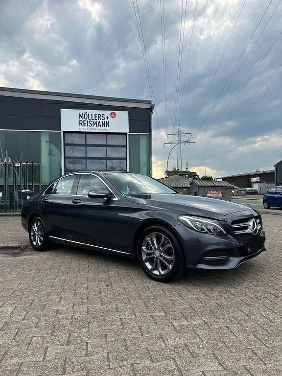 Gebraucht Mercedes C180 Avantgarde 156 PS (114 kW) 2014 Grau Limousine