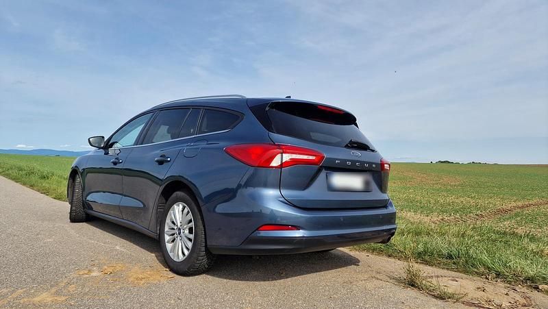 Second-hand Ford Focus 125 CP (91 kW) 2020 Albastru Break