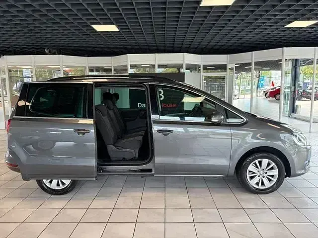 Gebraucht VW Sharan Comfortline 170 PS (125 kW) 2011 Silber Van / Kleinbus