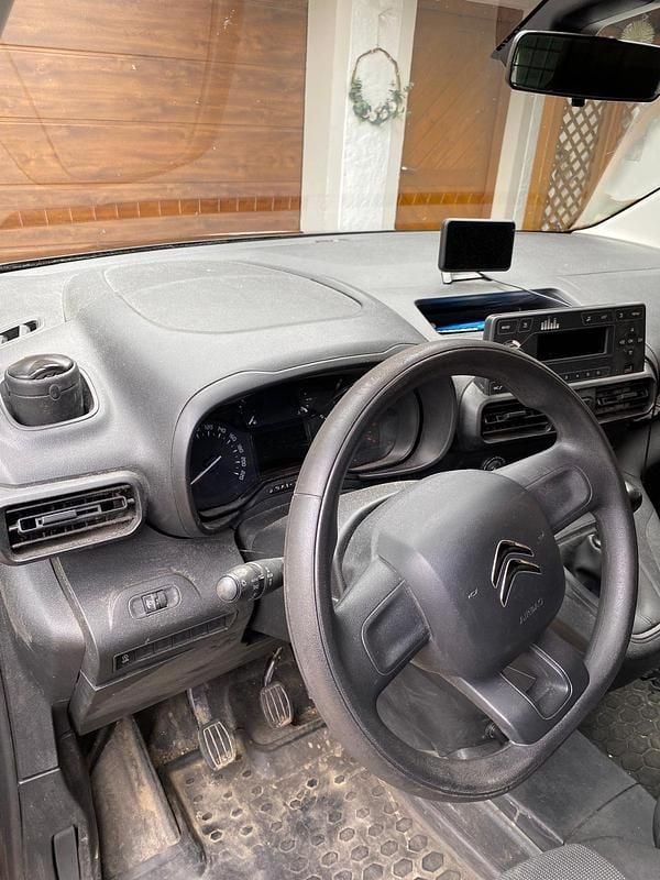 Gebraucht Citroën Berlingo 131 PS (96 kW) 2021 Schwarz Van / Kleinbus
