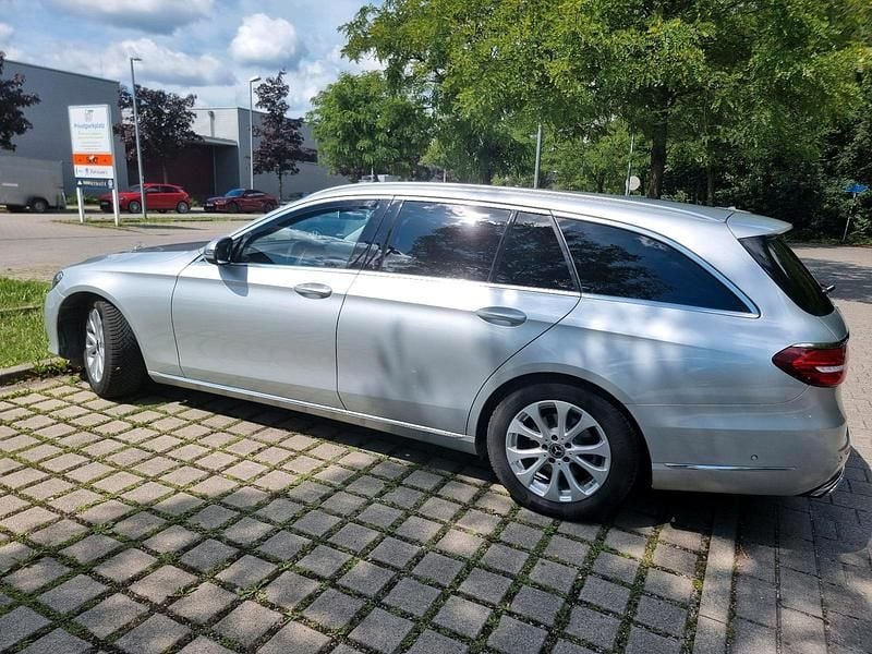 Usata Mercedes E200 150 CV (110 kW) 2017 Argento Station wagon