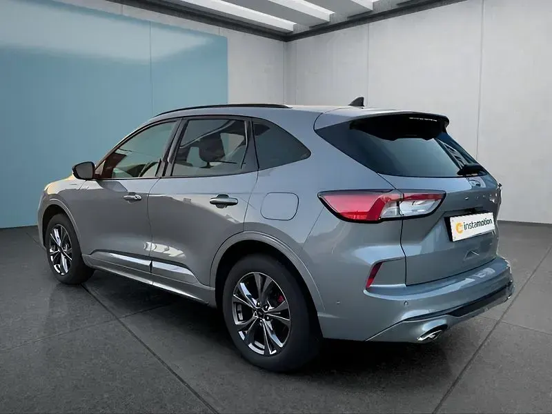 Gebraucht Ford Kuga ST-Line X 243 PS (178 kW) 2024 Silber SUV