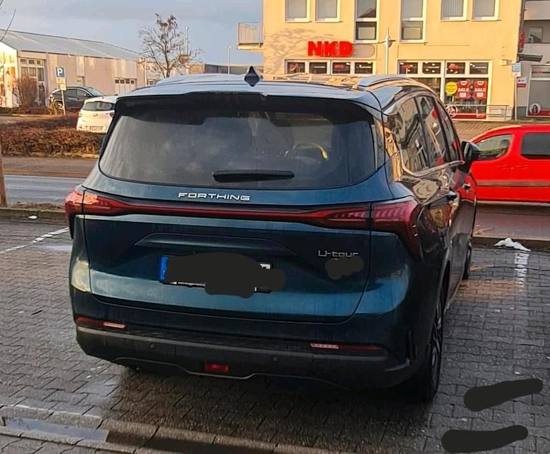 Gebraucht DFSK Forthing 4 177 PS (130 kW) 2024 Grün Limousine