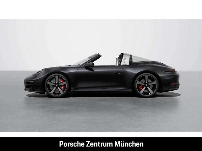 Neu Porsche 992 480 PS (353 kW) 2025 Tiefschwarzmetallic Coupé