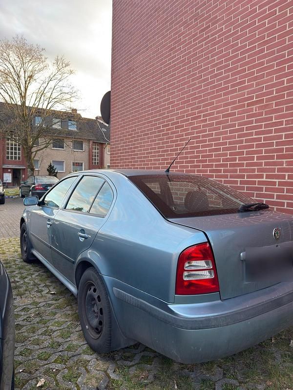 Gebraucht Skoda Octavia 116 PS (85 kW) 2001 Silber Limousine
