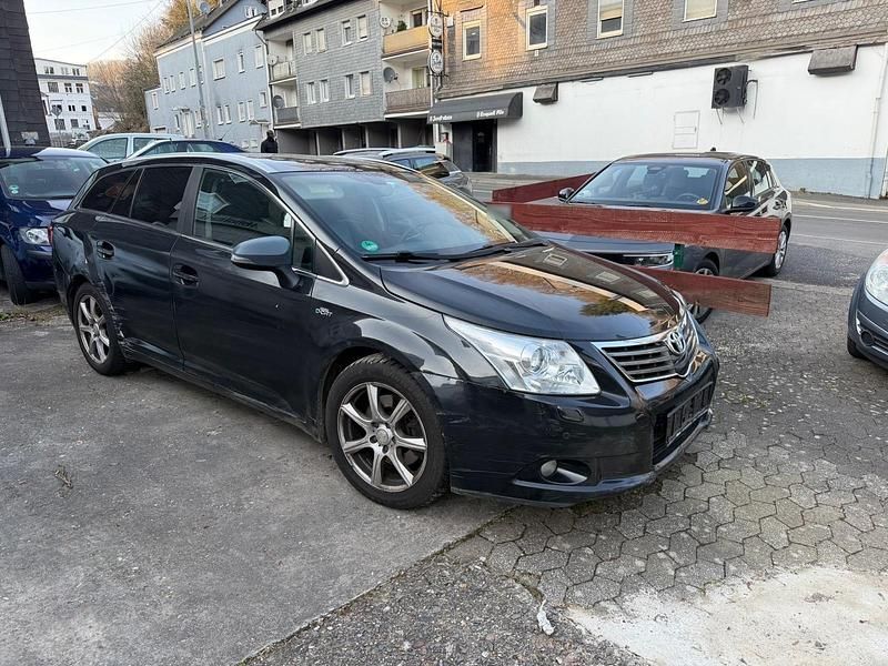 Gebraucht Toyota Avensis 150 PS (110 kW) 2010 Schwarz Kombi
