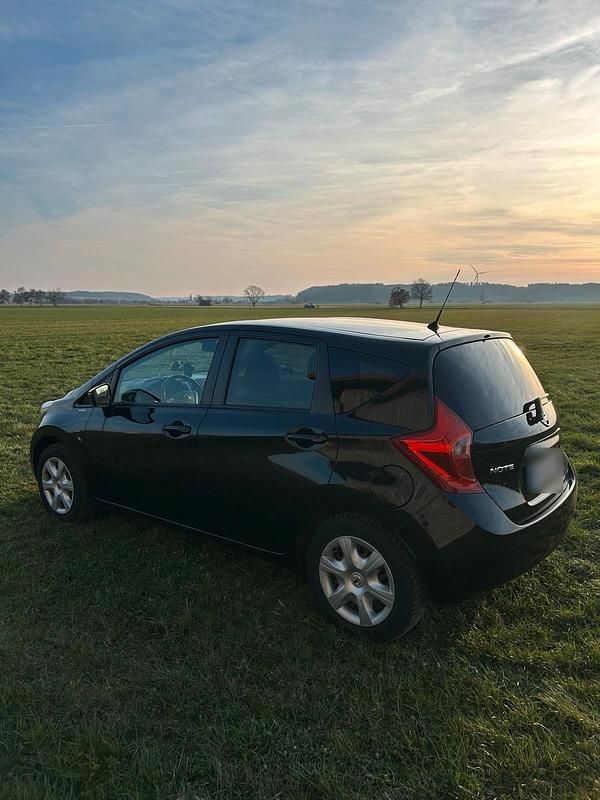 Gebraucht Nissan Note 80 PS (58 kW) 2015 Schwarz Kleinwagen
