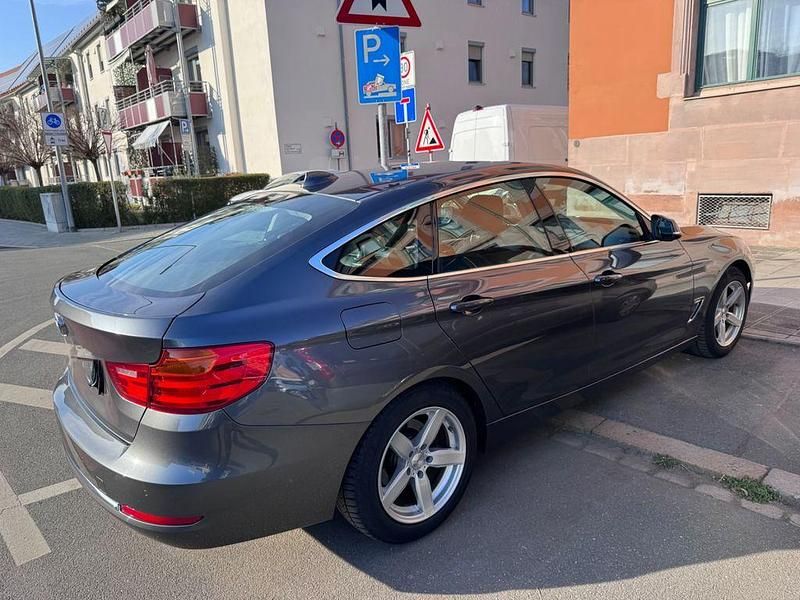 Gebraucht BMW 320 Luxury Line 190 PS (139 kW) 2016 Braun Limousine