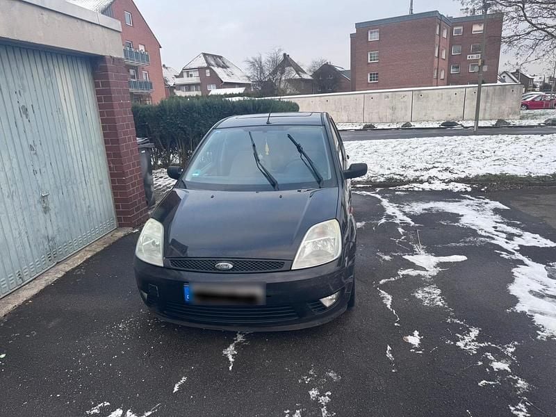 Gebraucht Ford Fiesta 78 PS (57 kW) 2003 Schwarz Limousine