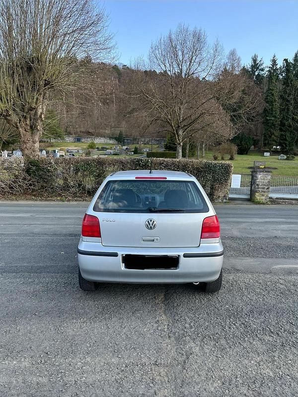 Gebraucht VW Polo 60 PS (44 kW) 2001 Silber Kleinwagen