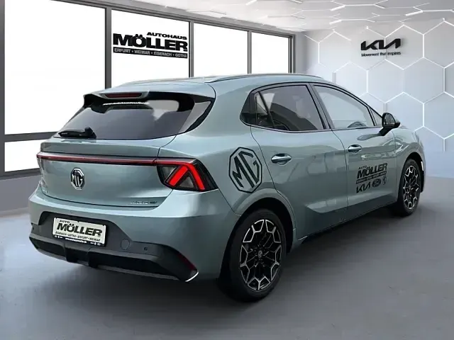 Neu MG MG4 EV 117 kW (160 PS) 2026 Hellgrau Kleinwagen