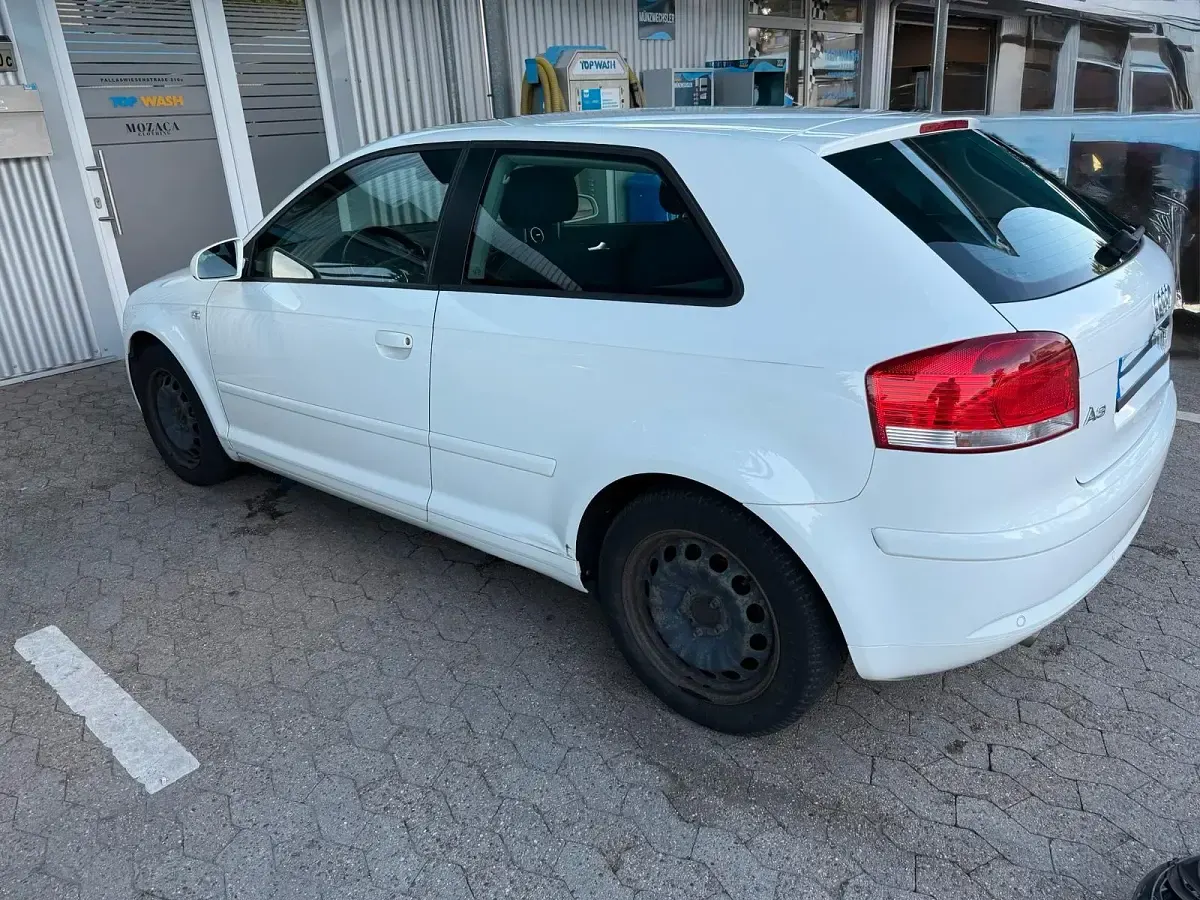 Gebraucht Audi A3 102 PS (75 kW) 2004 Weiß Kleinwagen