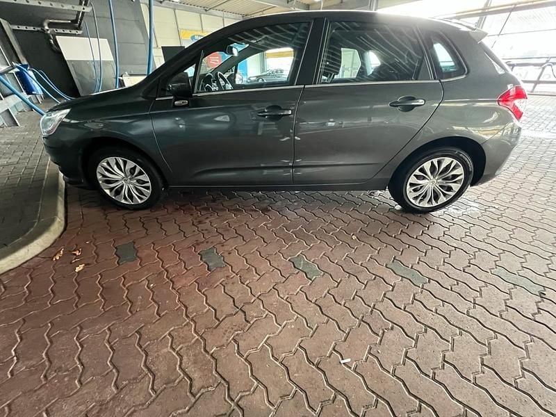 Gebraucht Citroën C4 114 PS (83 kW) 2015 Grau Limousine