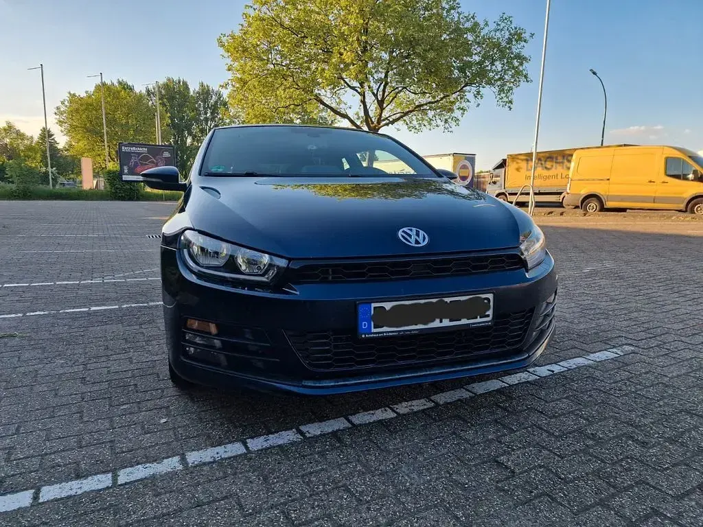 Gebraucht VW Scirocco Allstar 184 PS (135 kW) 2016 Blau Coupé