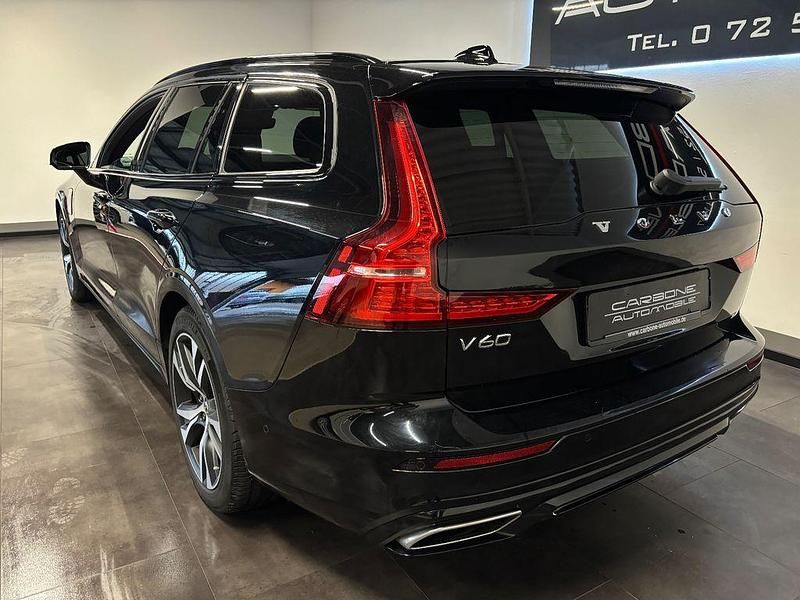 Gebraucht Volvo V60 R-Design 253 PS (186 kW) 2021 Schwarz Kombi