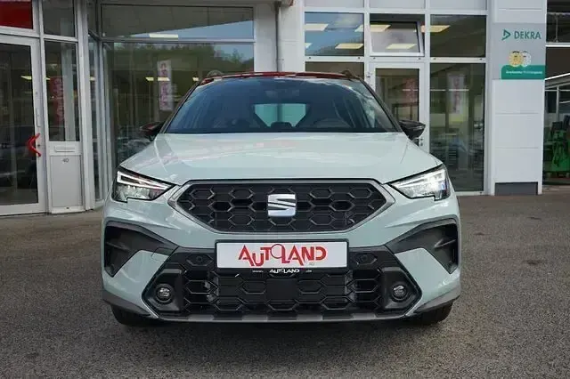 Neu Seat Arona FR 150 PS (110 kW) 2026 Grau SUV
