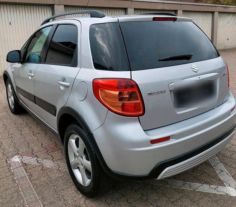 Gebraucht Suzuki SX4 120 PS (88 kW) 2009 Silber SUV