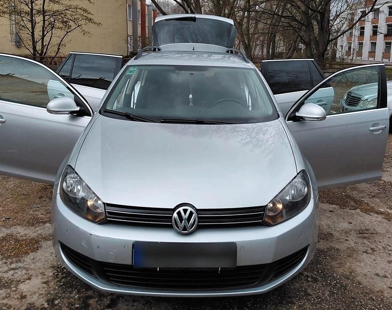Gebraucht VW Golf VI Highline 122 PS (89 kW) 2010 Silber Kleinwagen