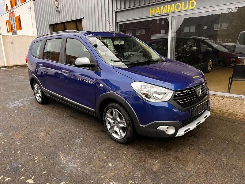 Gebraucht Dacia Lodgy Stepway 116 PS (85 kW) 2022 Blau Van / Kleinbus
