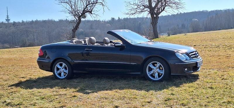 Gebraucht Mercedes CLK280 231 PS (169 kW) 2007 Schwarz Cabrio