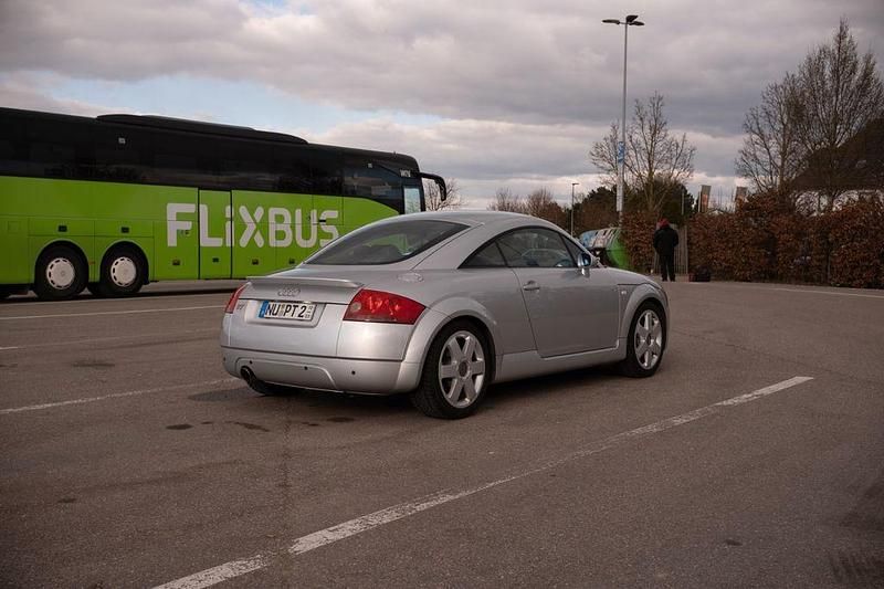 Gebraucht Audi TT Basis 179 PS (131 kW) 1998 Silber Coupé