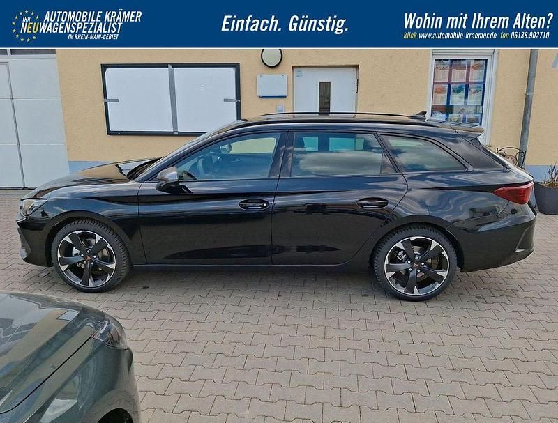 Neu Cupra Leon Basis 150 PS (110 kW) 2025 Mitternachtsschwarz metallic Kombi