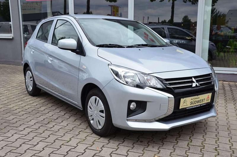 Neu Mitsubishi Space Star Basis 71 PS (52 kW) 2025 Coolsilber Kleinwagen