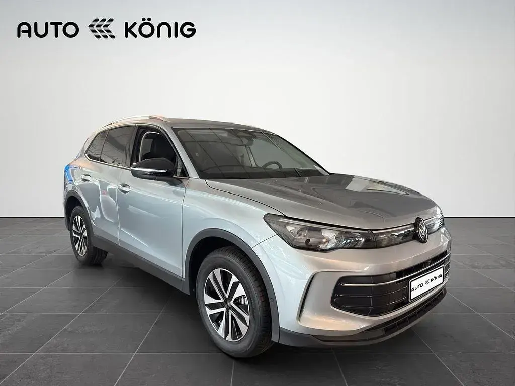 Neu VW Tiguan 150 PS (110 kW) 2026 Silber SUV