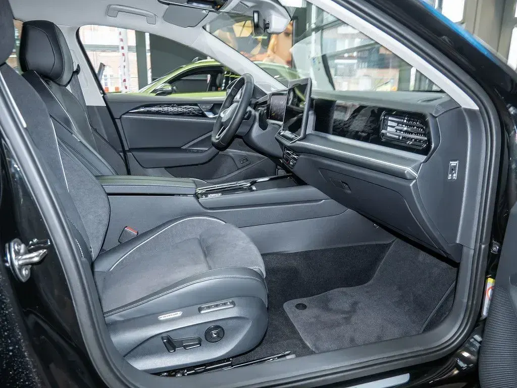 Neu VW Passat Elegance 150 PS (110 kW) 2026 Schwarz Kombi