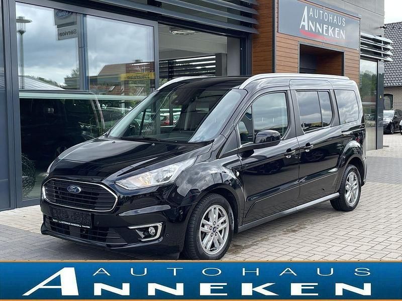 Iridiumschwarz metallic Gebraucht 2019 Ford Tourneo Titanium Van / Kleinbus | 20.950 € (Etwas zu teuer) - Bild 1/4